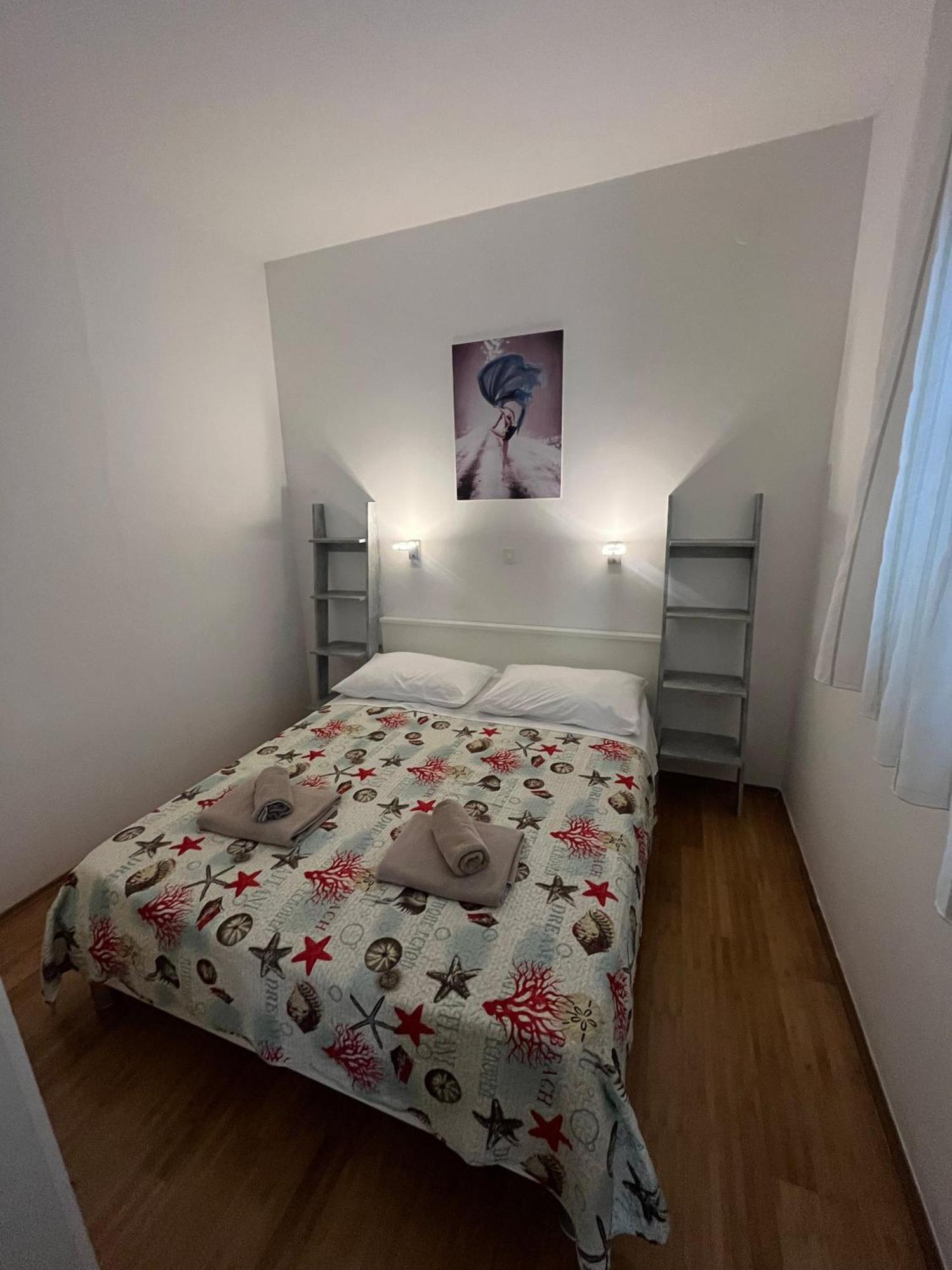 3m With Free Parking Apartment